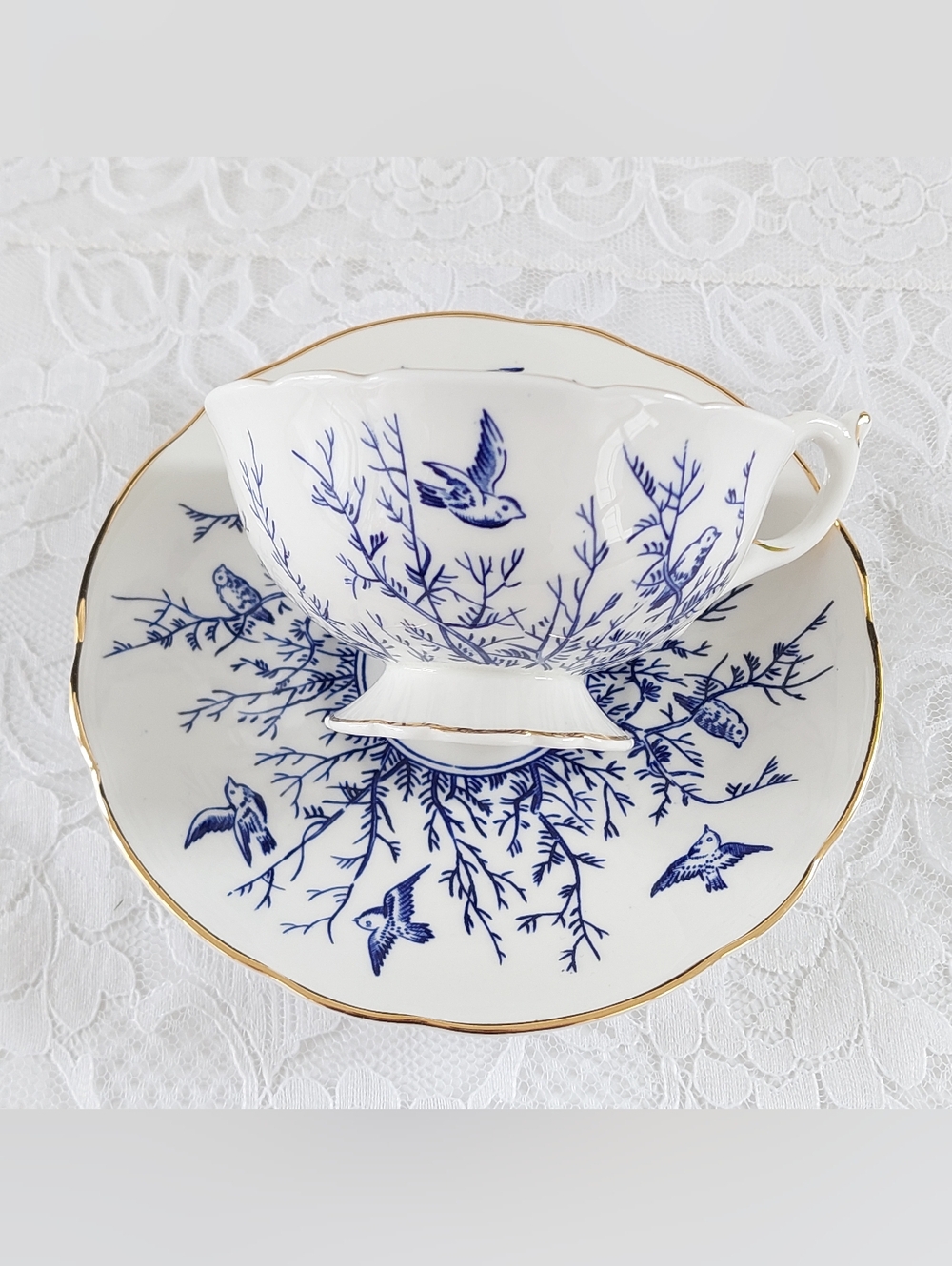 Vtg Coalport Blue Birds Twigs Teacup & Saucer Pattern 8365 Bone China England